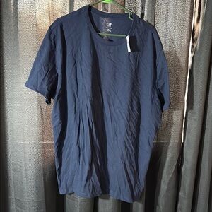 GAP Black Short Sleeve Tee NWT